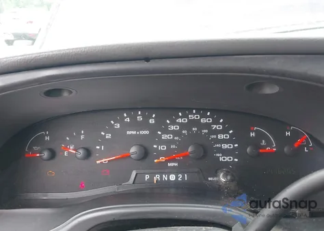 2006 Ford Econoline E350 Super Duty Wagon from USA, damaged, VIN 1FBNE31L86HA45977